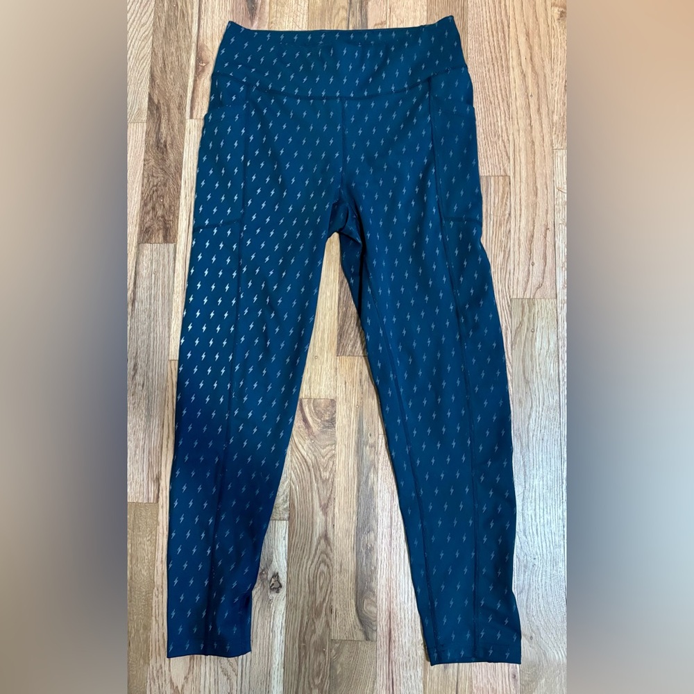 Oiselle size 8 reflective running tights/leggings